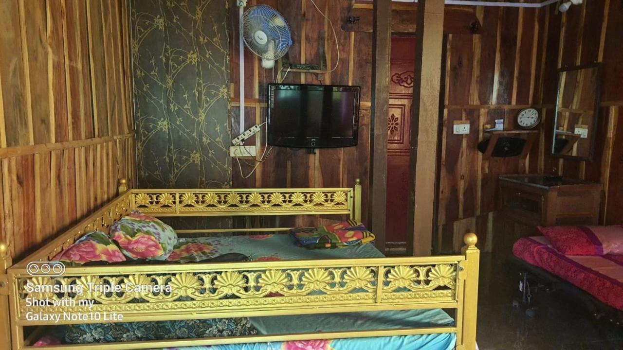 Amruta Homestays Chikhaldara Exteriör bild