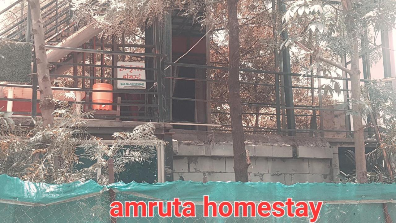 Amruta Homestays Chikhaldara Exteriör bild