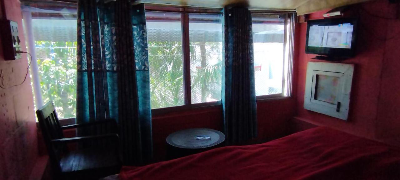 Amruta Homestays Chikhaldara Exteriör bild